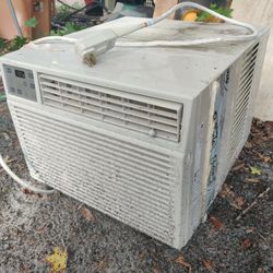 12000 Btu GE Window AC Unit