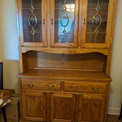 Oak China Cabinet  (2 pieces...top and Bottom)