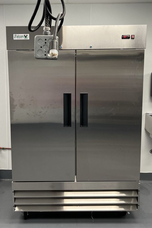 Commercial 2-Door Refrigerator (Falcon AR-49) – Excellent Condition – Used <1 Year