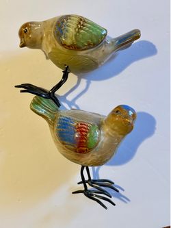 Ceramic Bird Figurine Glossy Finish Metal Legs 5.25 Inches Tall Knick Knack