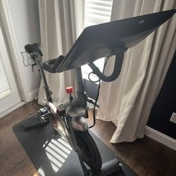 Peloton With Sneaker Pedals