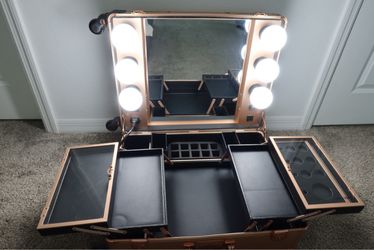 Impressions Vanity Makeup Suitcase – Rose Gold
