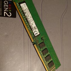One stick of 8gb DDR4 Ram 