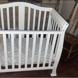 Dream On Me Addison 4 In 1 Mini Crib In White  With 3” Mattress 