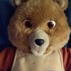 Early Teddy Ruxpin, Rubber Nose,Clean , Cassette Works, Very Good Condition