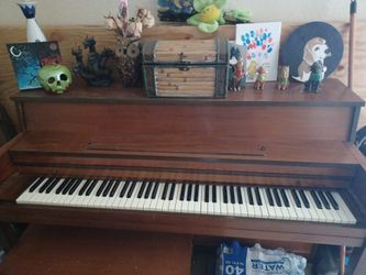 Grand piano