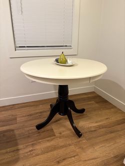 Round Table