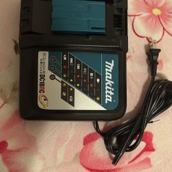 MAKITA FAST CHARGER 18V