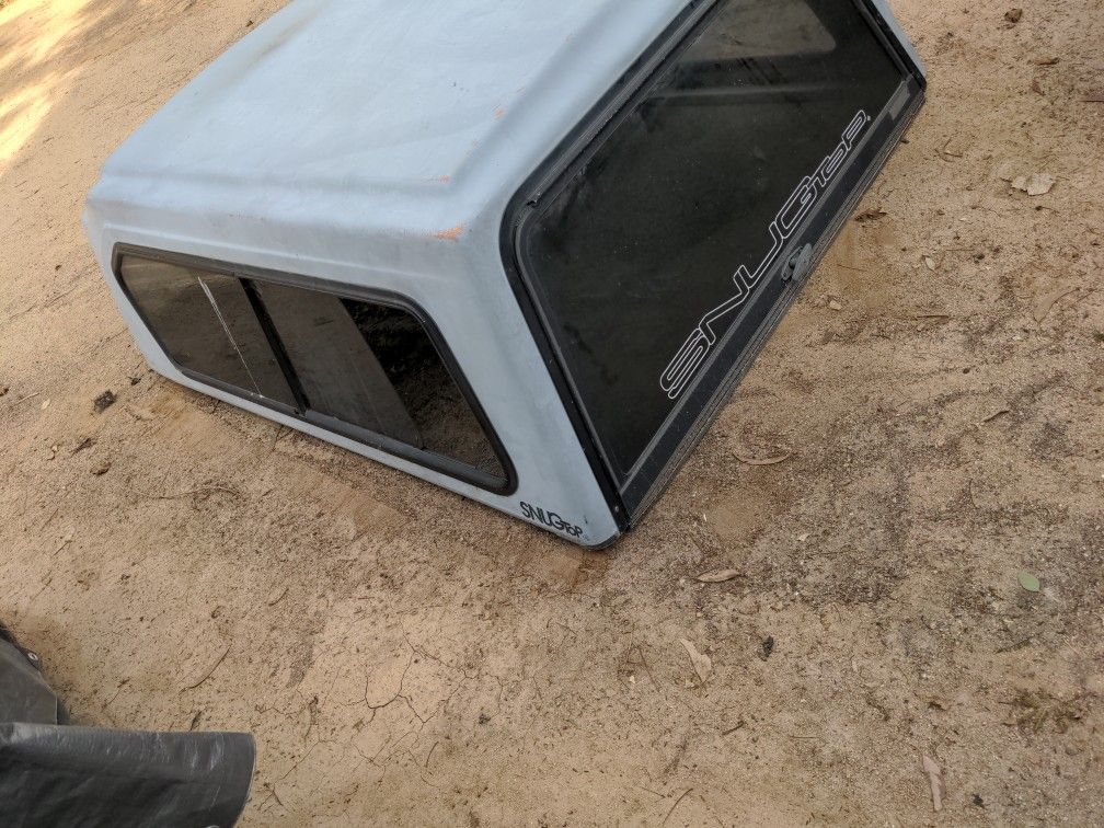 Snugtop Camper Shell for Sale in Norco, CA OfferUp