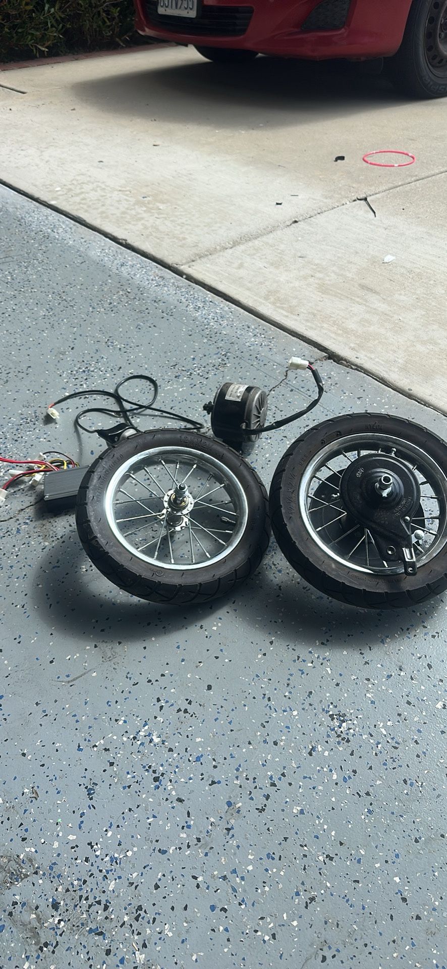Razor Pocket Mod Motor, Controller, Throttle, And Wheels