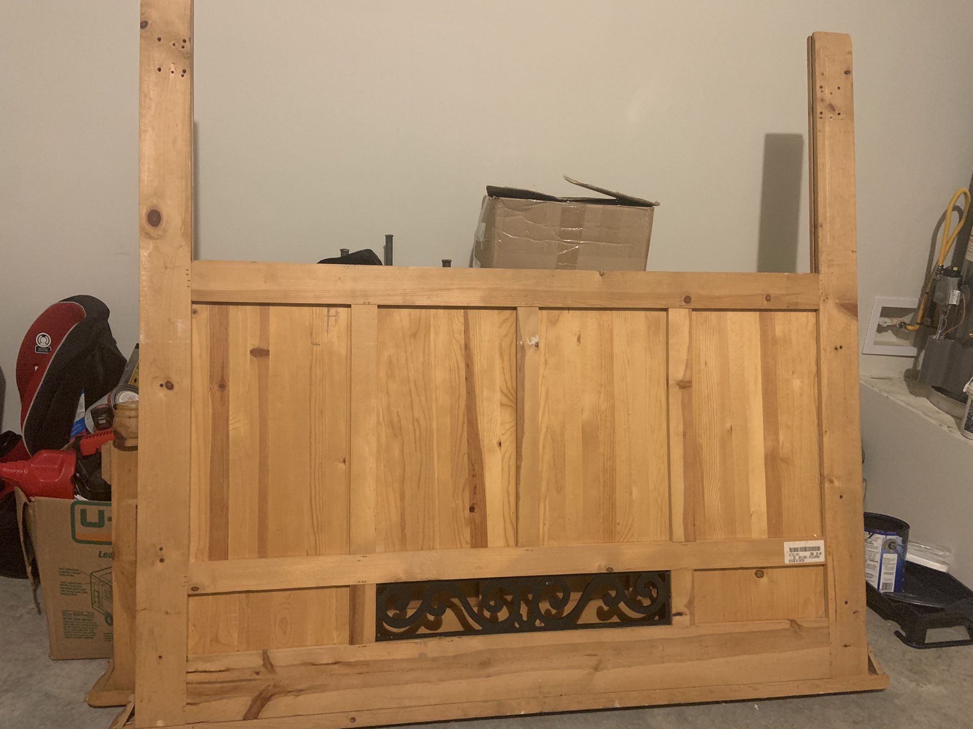Queen bed frame- REDUCED AGAIN