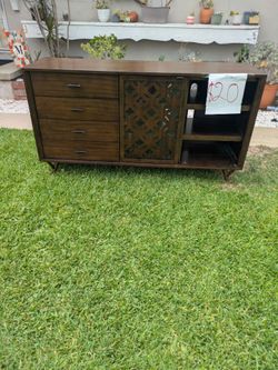 Dining cabinet