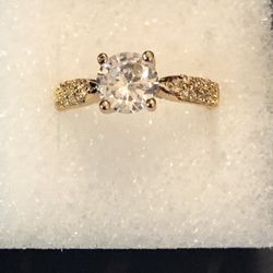 Sz8 Yellow Gold Plated Solitaire Ring