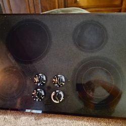 Frigidaire 4 Burner Stove Top Brand New