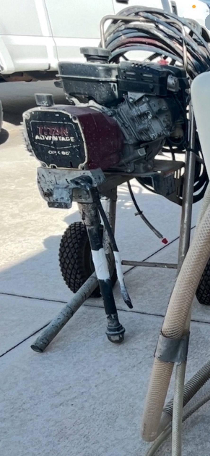Titan Advantage Gas Paint Sprayer *