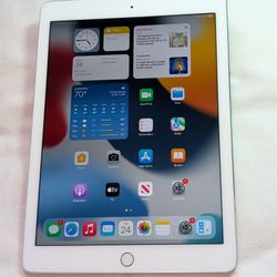 Nice APPLE iPad AIR 2 16GB WIFI 9.7 inch  $60 READ