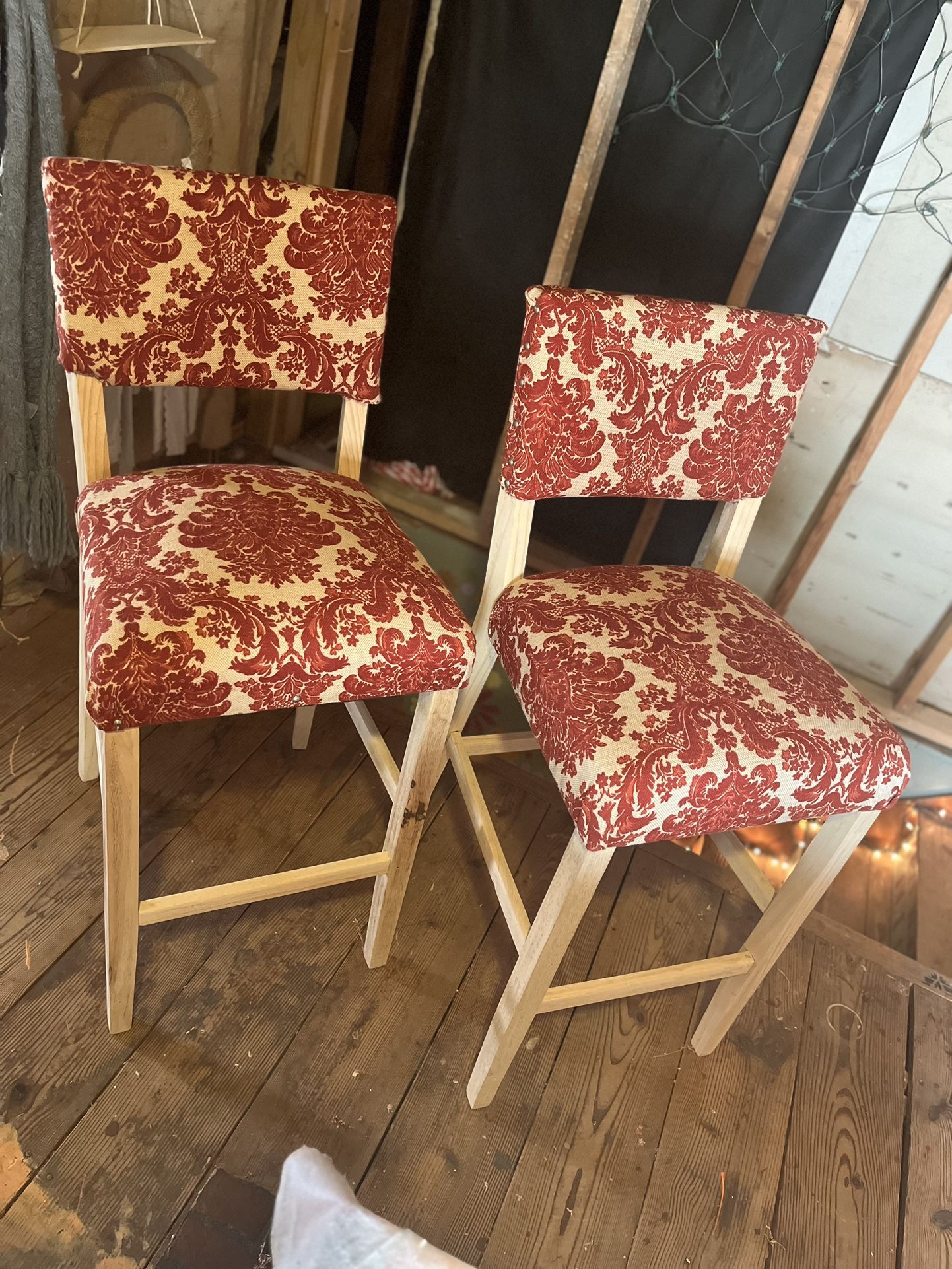 Set Of 2 Barstools
