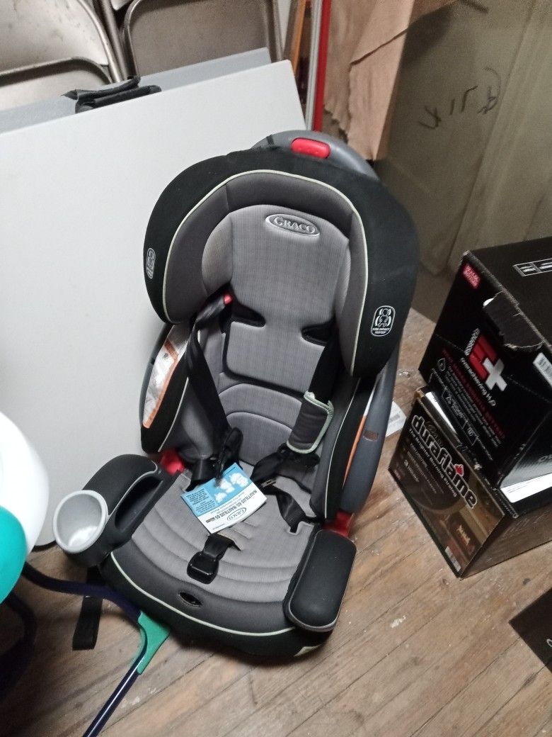 Nautilus 65 Baby Car Seat 