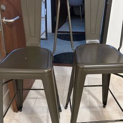 2 Barstools 