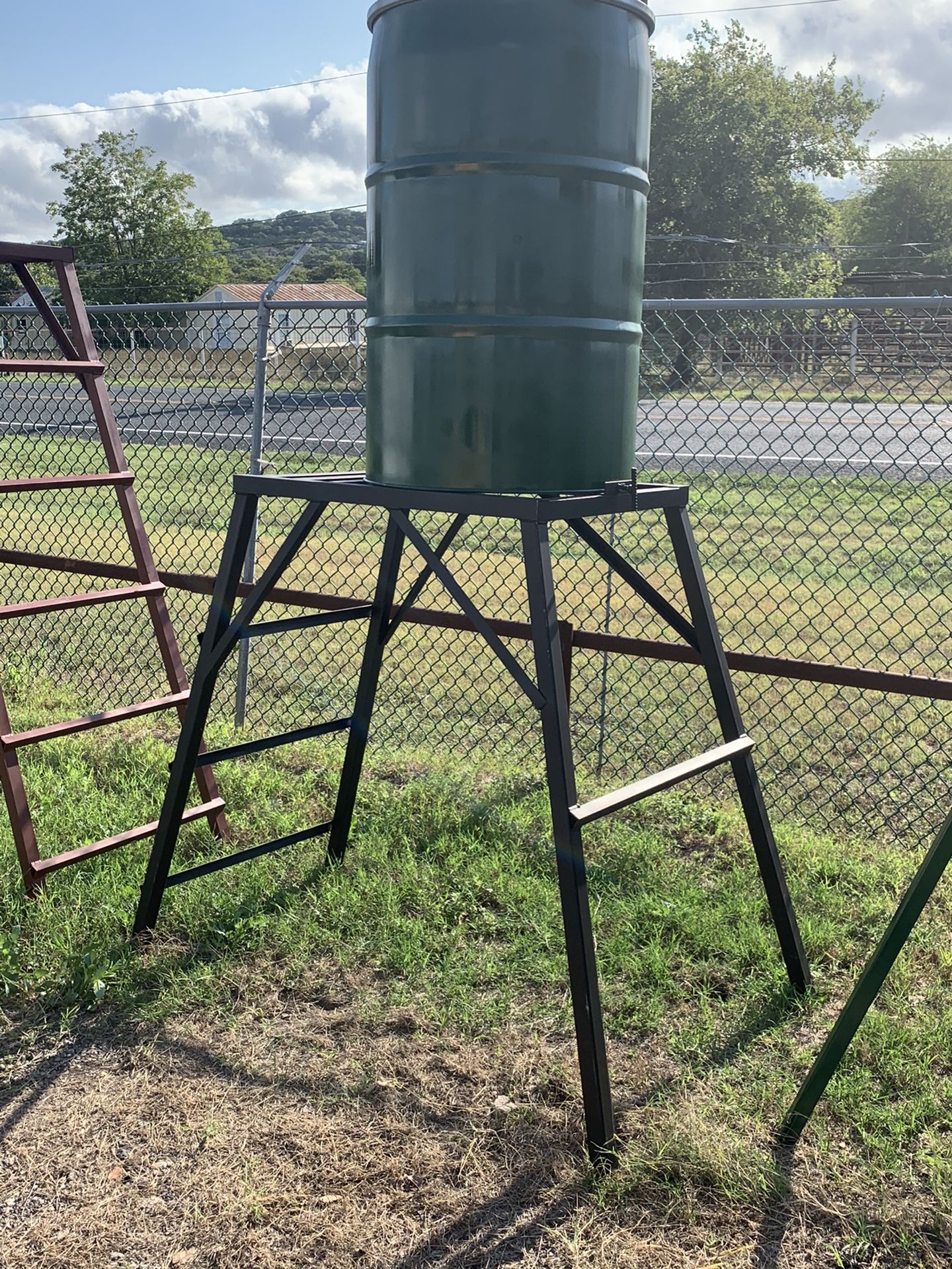 Deer Feeder for Sale in San Antonio, TX OfferUp