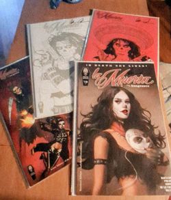 4 La Muerta Vengeance Comic Books Certified Signed by Artiest mid 1990s