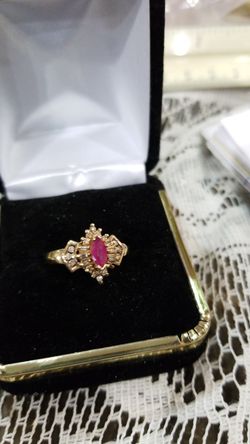 Ruby gold ring