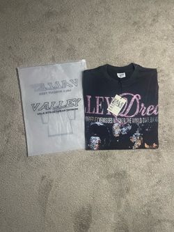 Volley dreams T-shirt