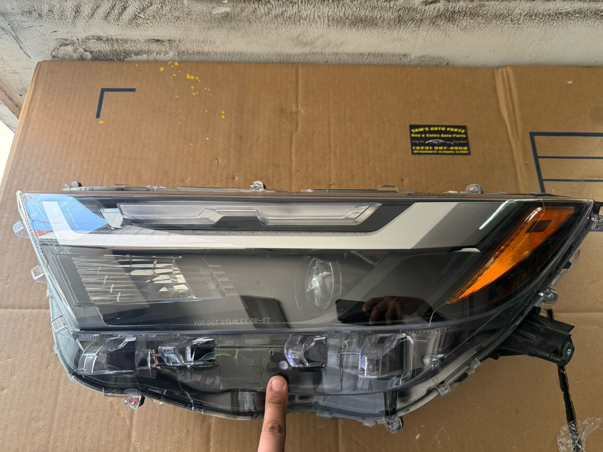 2022-2023-2024 Toyota rav4 headlight LH