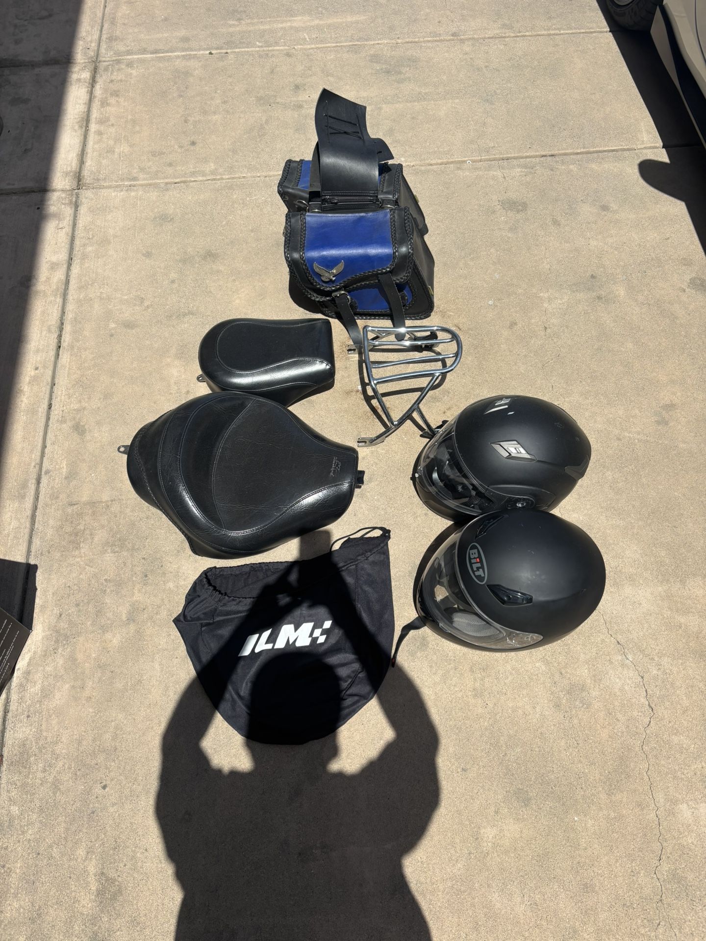Harley Mustang Seat With Helmets Luggage Rack And Saddles For 2004 Harley Sportster $1