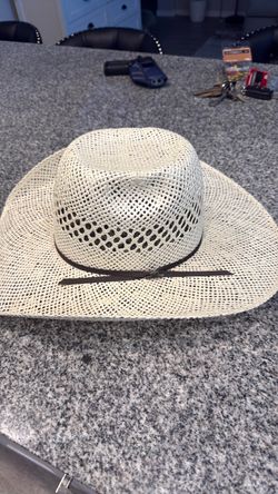 Ariat straw hat  size 7 3/8