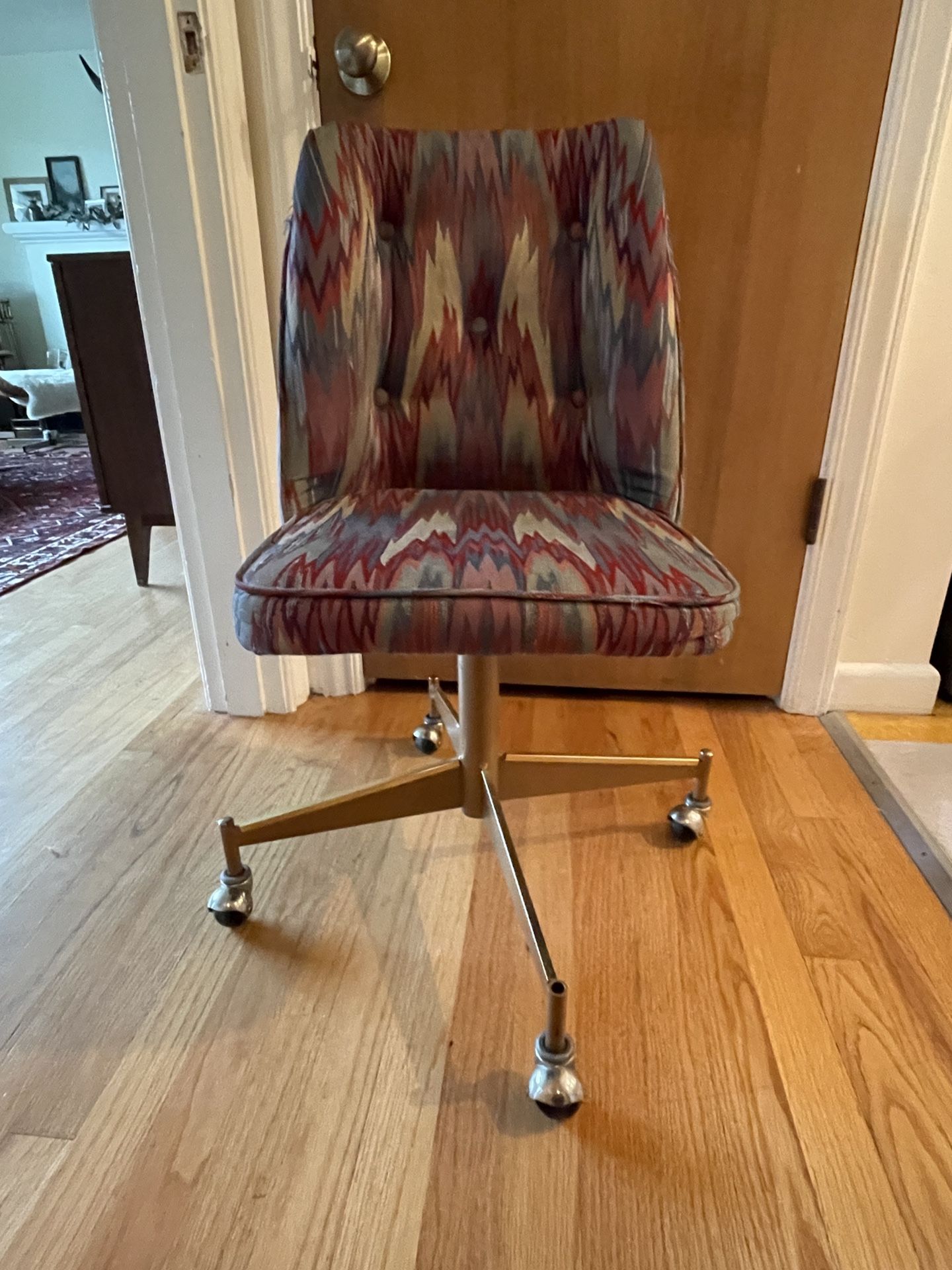 Vintage Desk Chair for Sale in Seattle, WA OfferUp