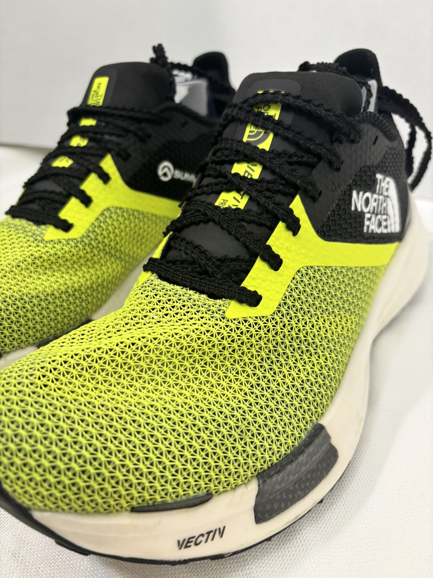 The North Face Summit VECTIV Pro Running Shoes Sz 8 High Visibility Neon Yellow