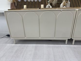 Table For Sale For $400!