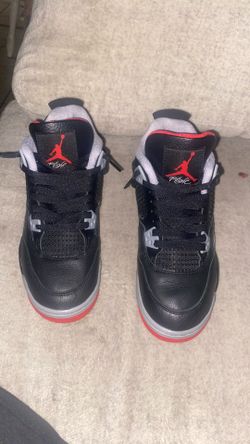 Jordan 4.  Size 6y boy