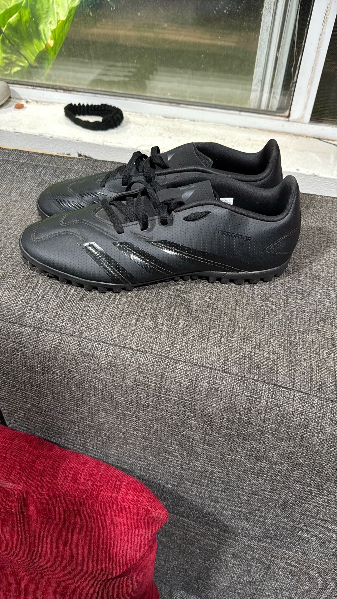 Adidas Predator Club TF Size 10