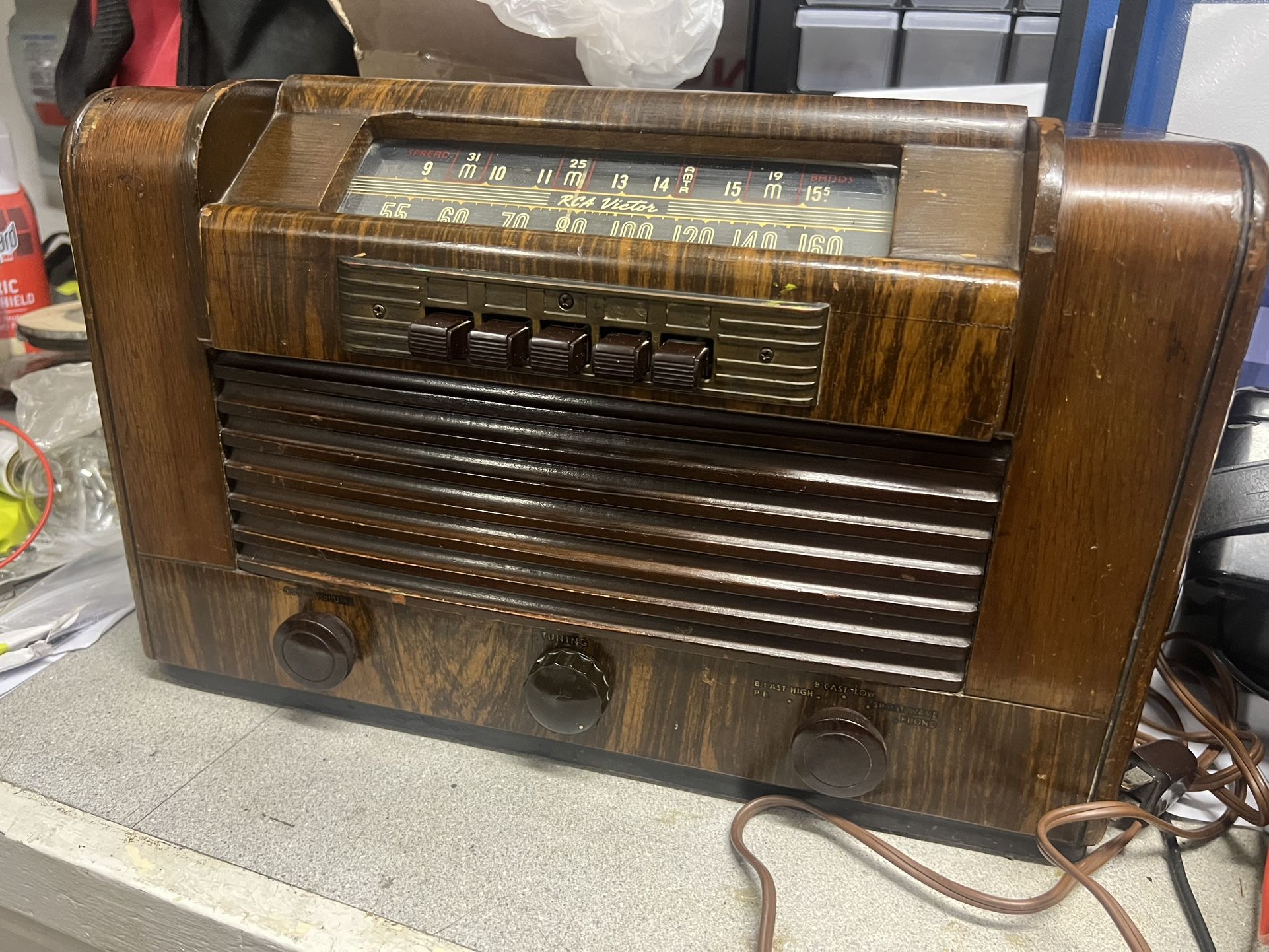 RCA Tube Radio Model 28X5