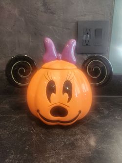 Minnie Mouse cookies jar