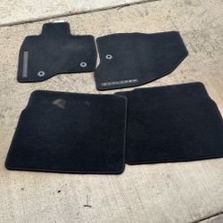 2018 Ford explorer XLT Floor Mats 