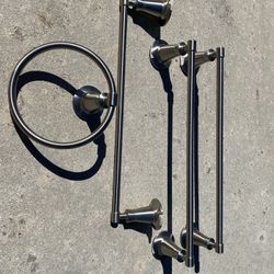 Set Of 4 Towel Holders