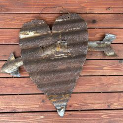 Rustic Corrugated Metal Heart with Arrow Wall Art | Reclaimed Tin Folk Art | Valentine’s Day decor