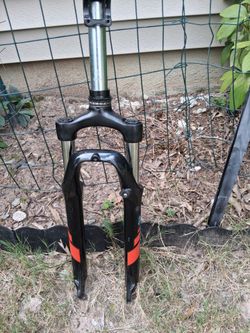Front fork with suspension for 24 inch bike