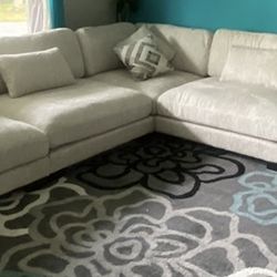 NEW! Sectional Sofa / NUEVO Sofa Seccional
