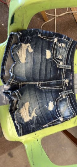 MISS ME SHORTS SIZE 28
