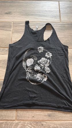 Skull tank