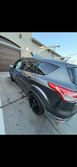 FORD ESCAPE SE 2015
