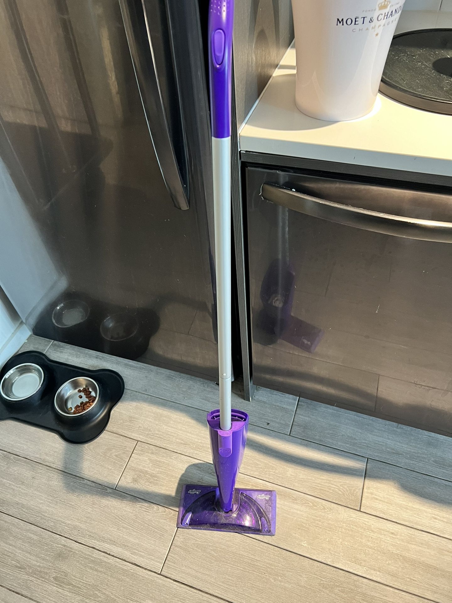 Swiffer Mop