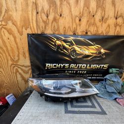 Volkswagen CC RIGHT USED OEM HEADLIGHT (2012-2017)