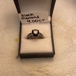 10k White Gold Ring  With Black Diamonds 