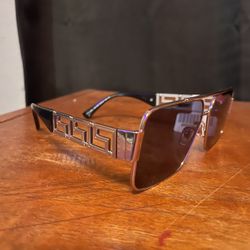BRAND NEW / NEVER WORN VERSACE, GRECA NAVIGATOR, SUNGLASSES