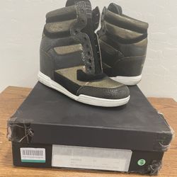 Marc Jacobs Used Womens Wedge Shoe